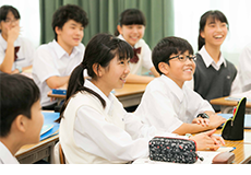 ラウンドシステムで
英語の学力アップ！